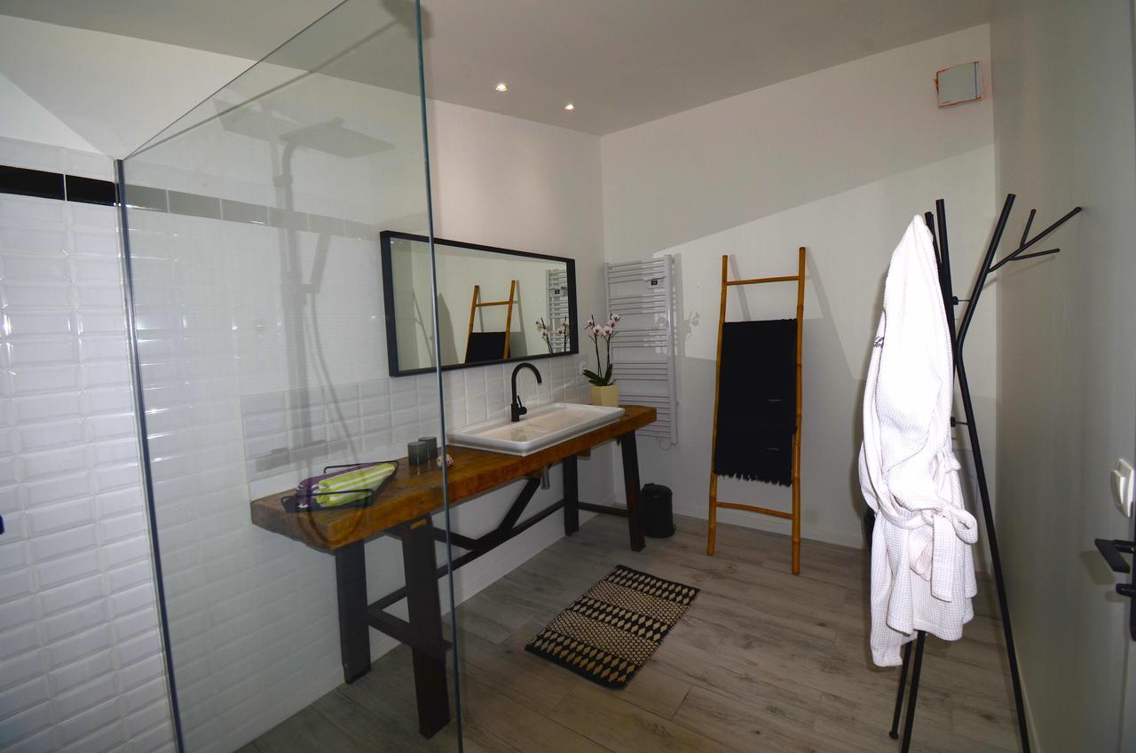 Velaux Domaine Shambala - Maison D'Hote En Provence - Piscine Chauffee المظهر الخارجي الصورة